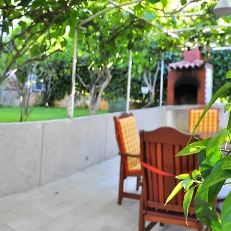 Stylish Triple With Balcony Casa de hóspedes