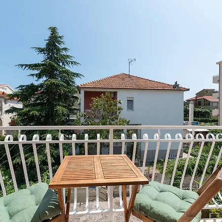 Stylish Triple With Balcony Pensjonat *