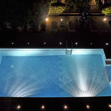 Stylish Triple With Balcony 3* Trogir