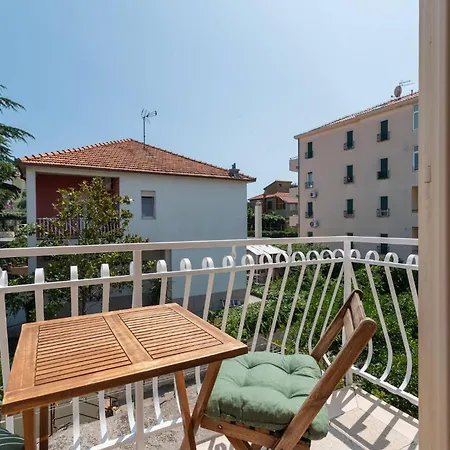 Stylish Triple With Balcony