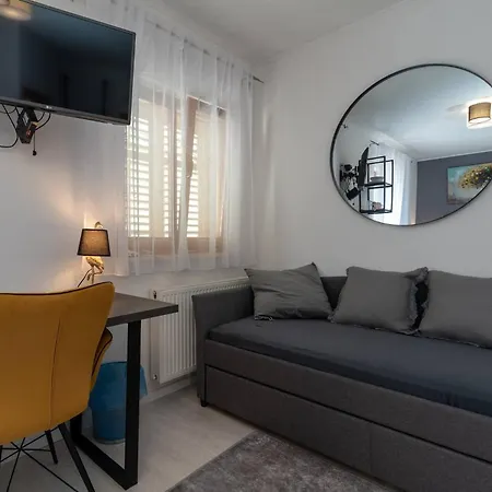 Stylish Triple With Balcony Casa de hóspedes