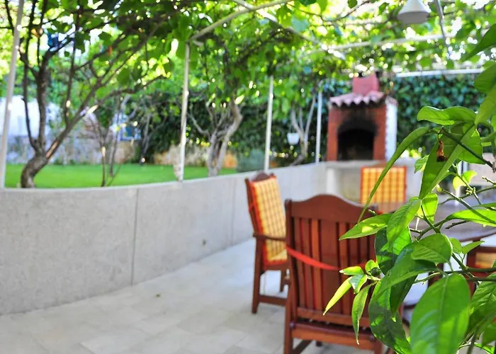 Stylish Triple With Balcony Гостевой дом