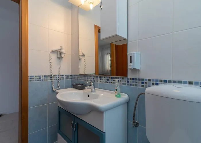 Stylish Triple With Balcony 3* Трогир