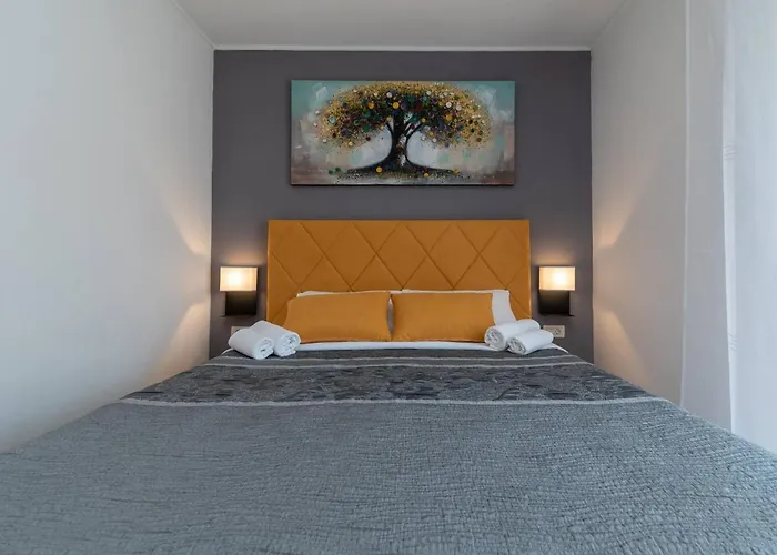 Stylish Triple With Balcony Гостевой дом Трогир